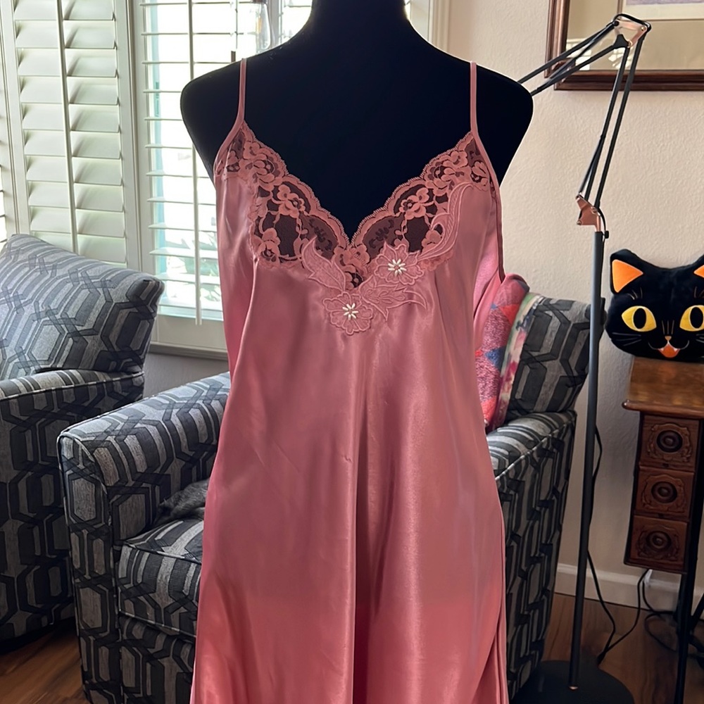 Vintage Beautiful Val Mode Lingerie - Picture 1 of 6